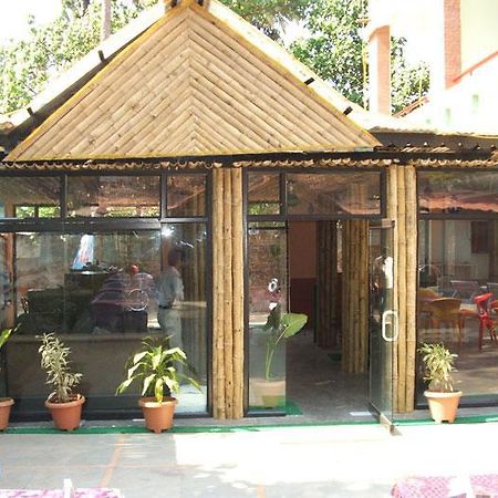 Oyo 7216 Kris Resort Goa Exterior photo